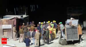 Uttarkashi: New road planned to reach workers trapped in tunnel